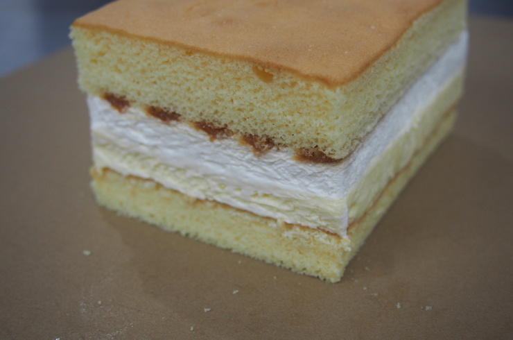 カスタードクリームサンド