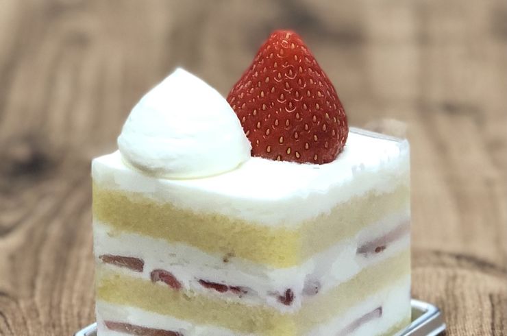 ショートケーキカット